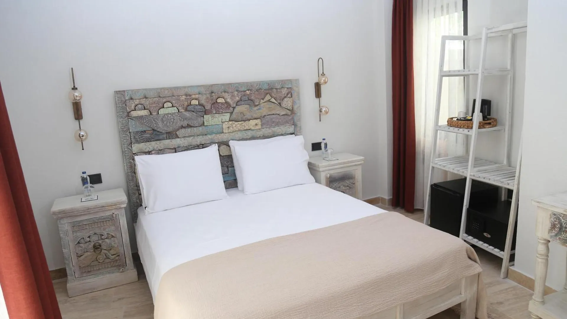 Samadhi Alaçatı 0*,
